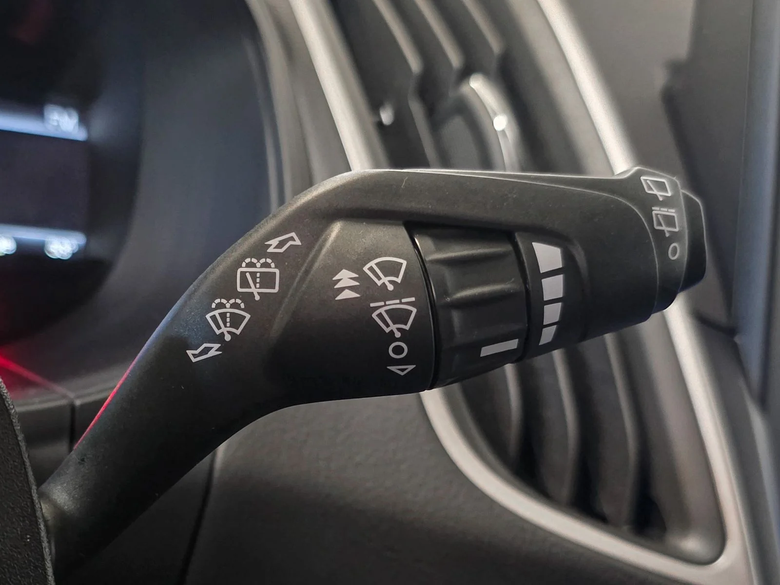 Used 2024 Agate Black Metallic Ford SEL image 37