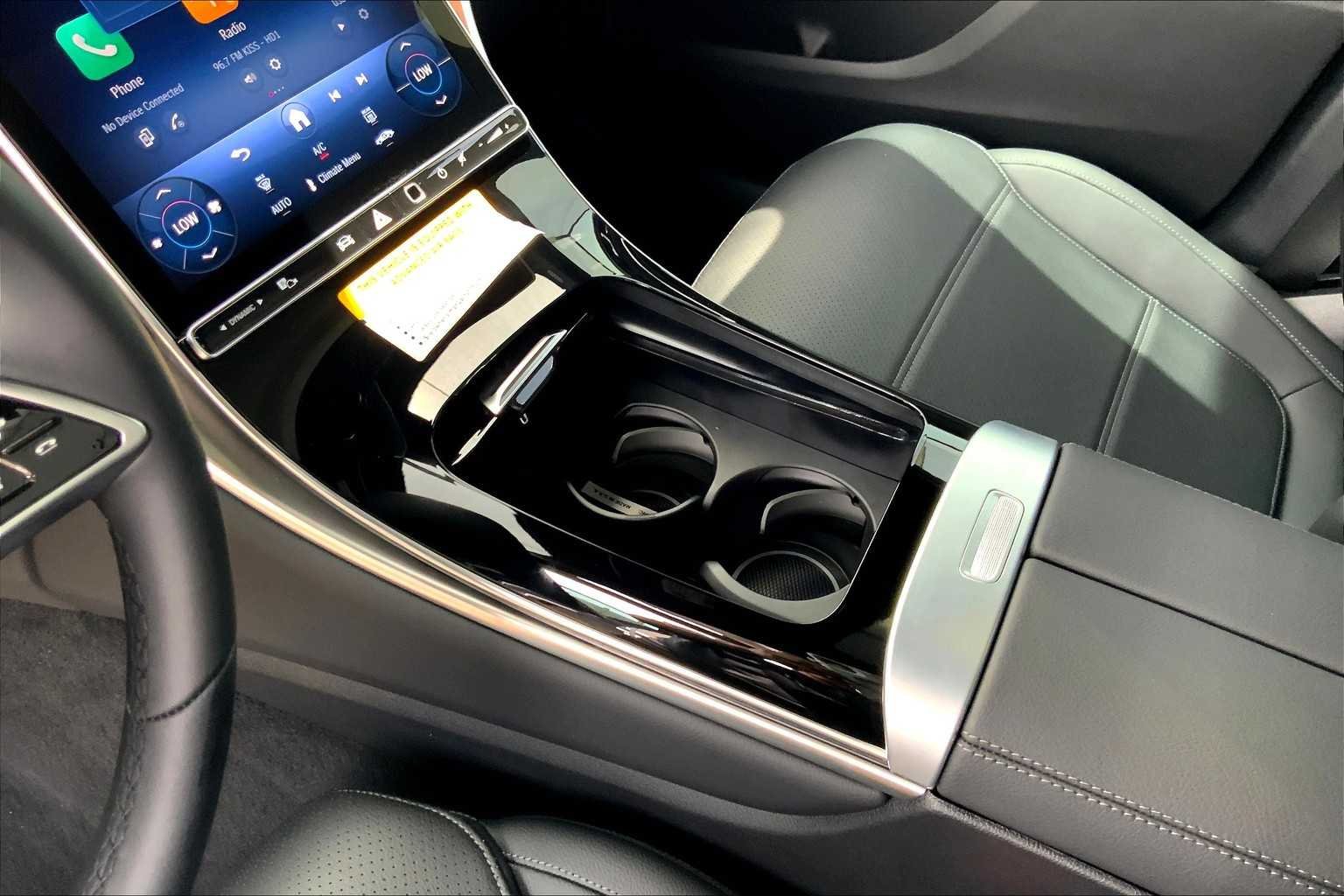 2025 Mercedes-Benz GLC Base - Photo 11