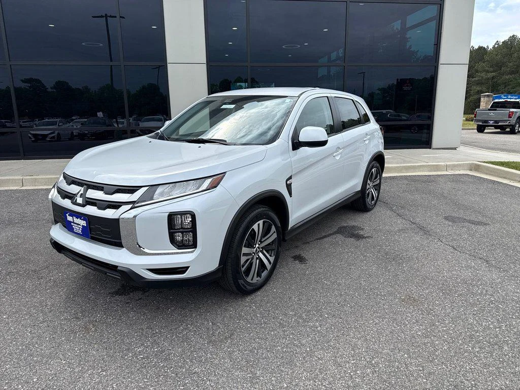 2026 Mitsubishi Outlander Sport 2.0 ES AWC CVT's photo
