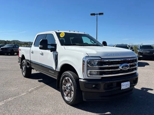 Used 2025  Ford XL image 8