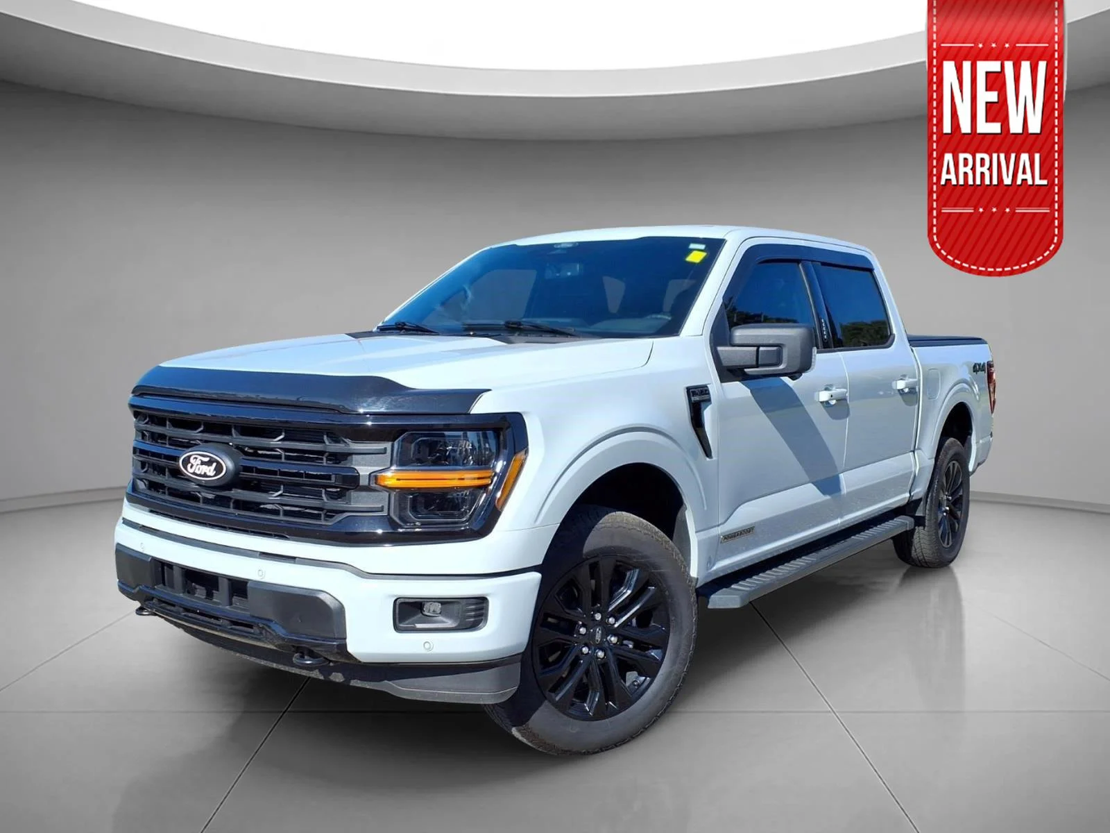 Used 2024 Avalanche Ford XLT image 1