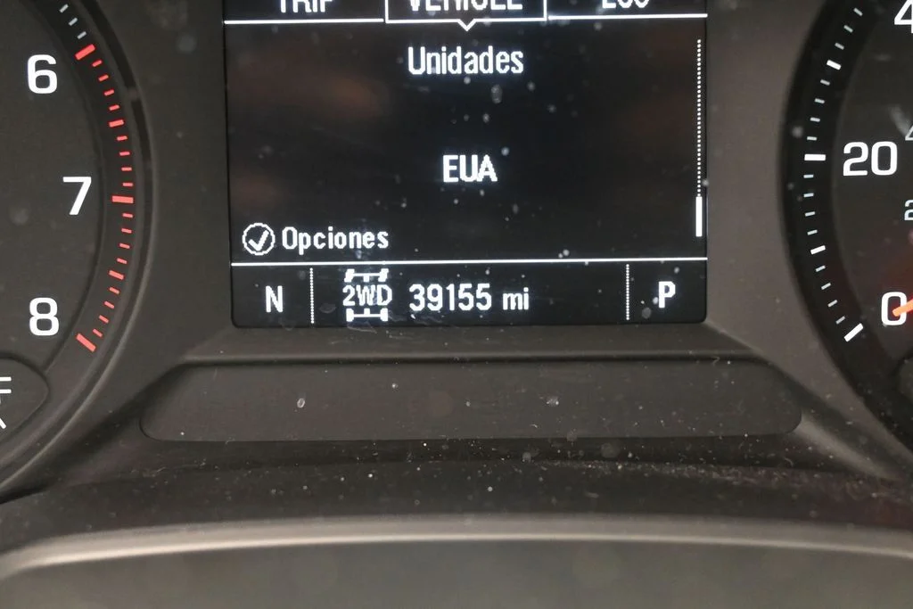 Used 2023 Summit White Chevrolet LS image 24