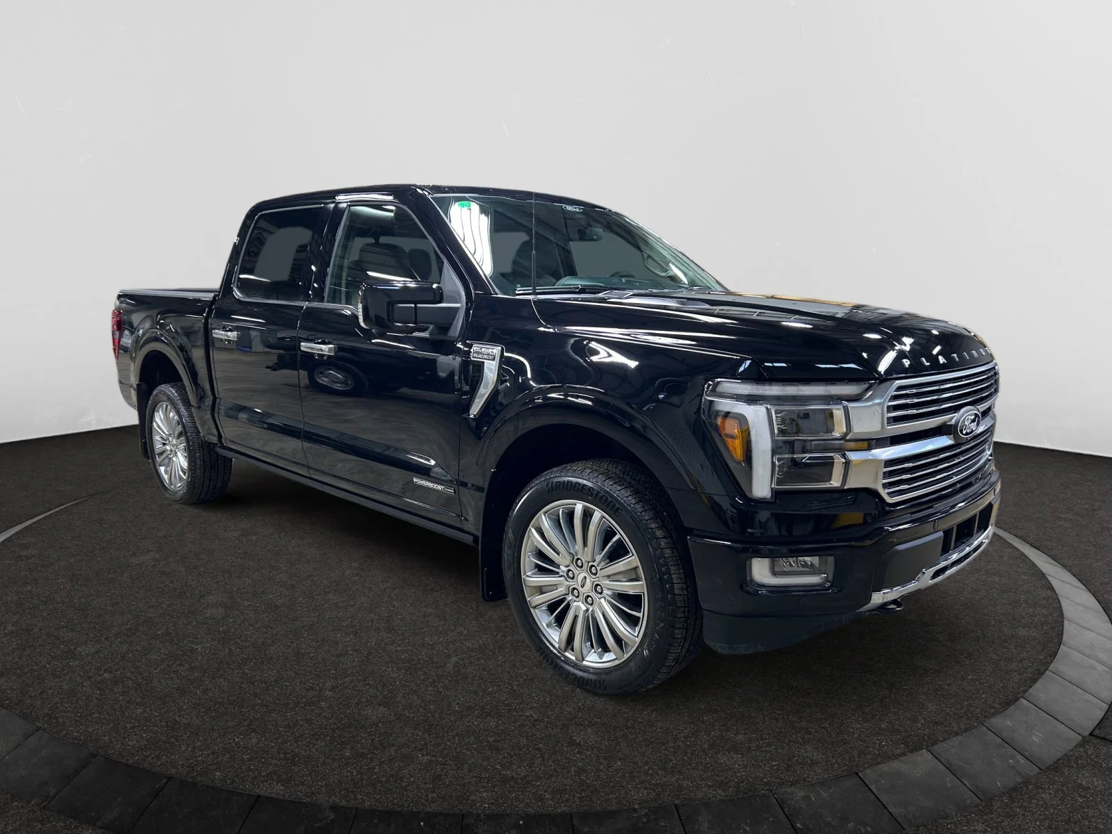 New 2026 Agate Black Metallic Ford Platinum* w/ hard fold tonneau cover image 7