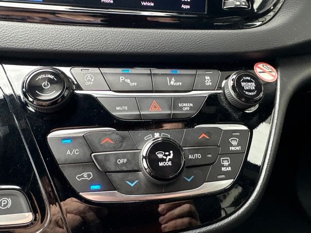 Used 2025 Blue Chrysler Select image 10