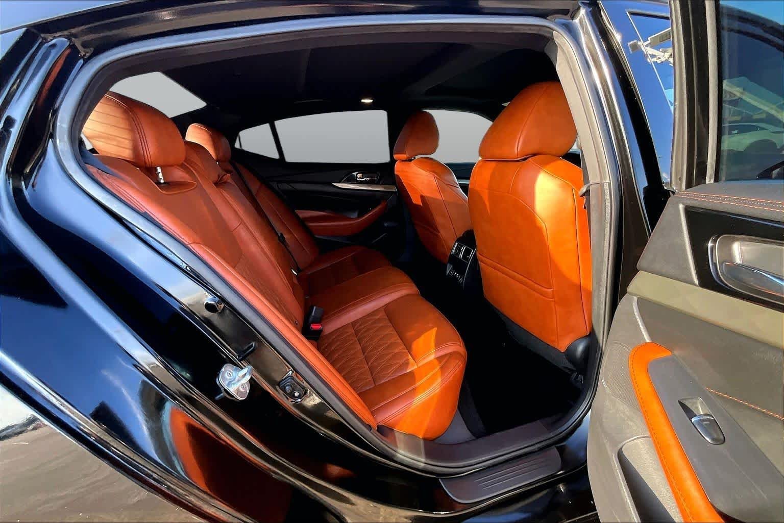 Used 2020 Super Black Nissan Platinum image 20