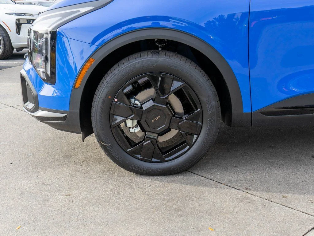 New 2026 Blue Kia X-Line image 27
