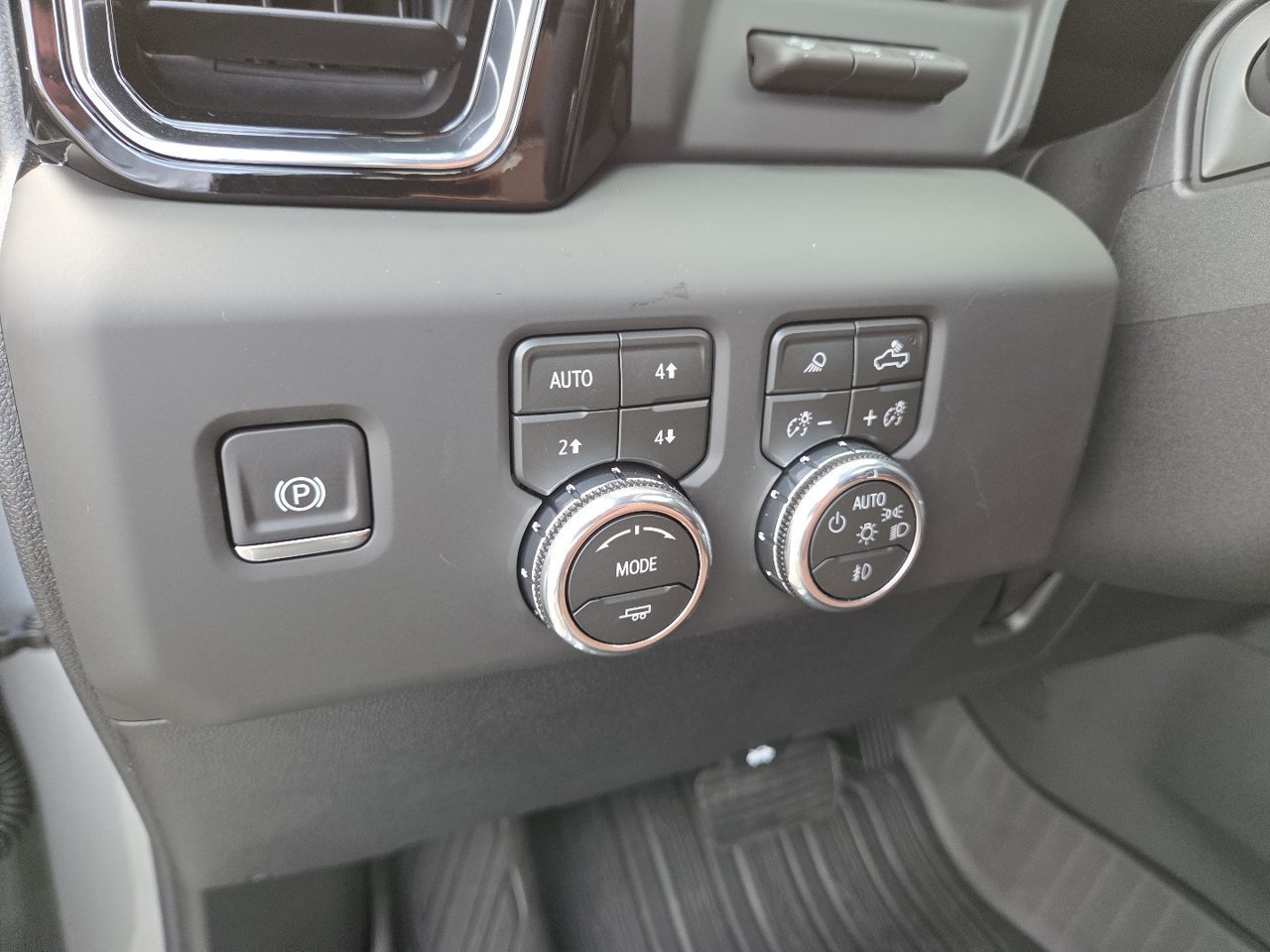 New 2026 Sterling Metallic GMC Denali Ultimate image 6
