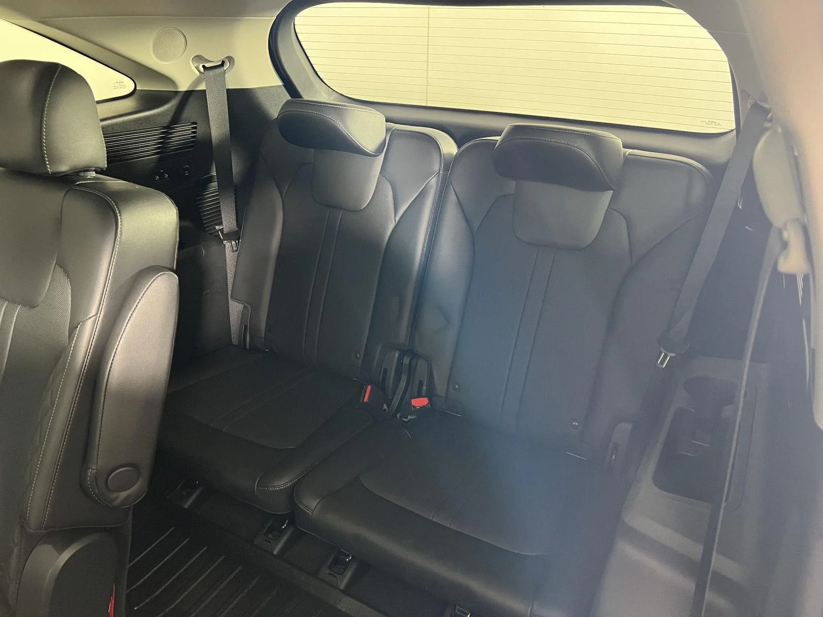 Used 2023 Wolf Gray Kia X-Line SX Prestige image 22