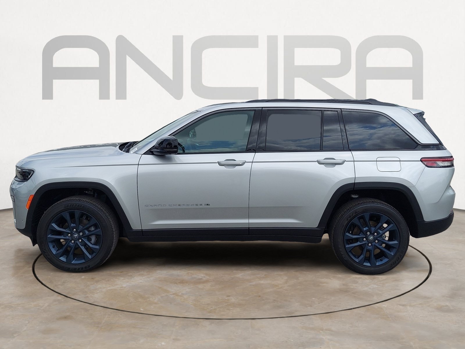 New 2026 Silver Zynith Jeep 85th Anniversary Edition image 7