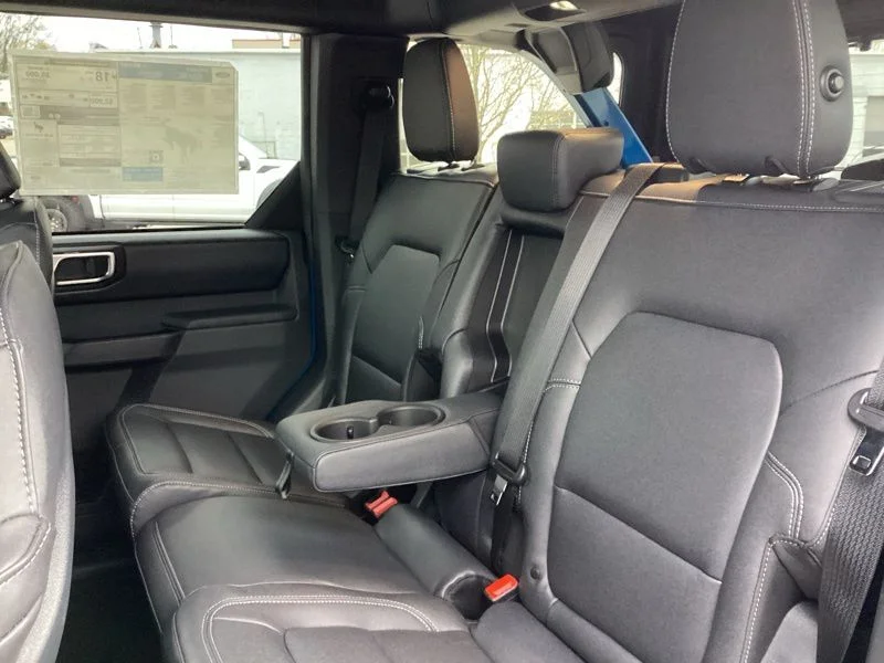 New 2025 Velocity Blue Metallic Ford Badlands® image 23