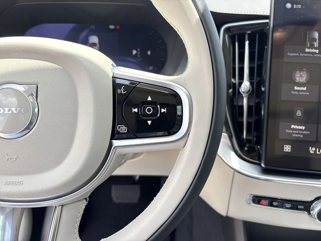 2026 Volvo XC90 Ultra - Photo 15