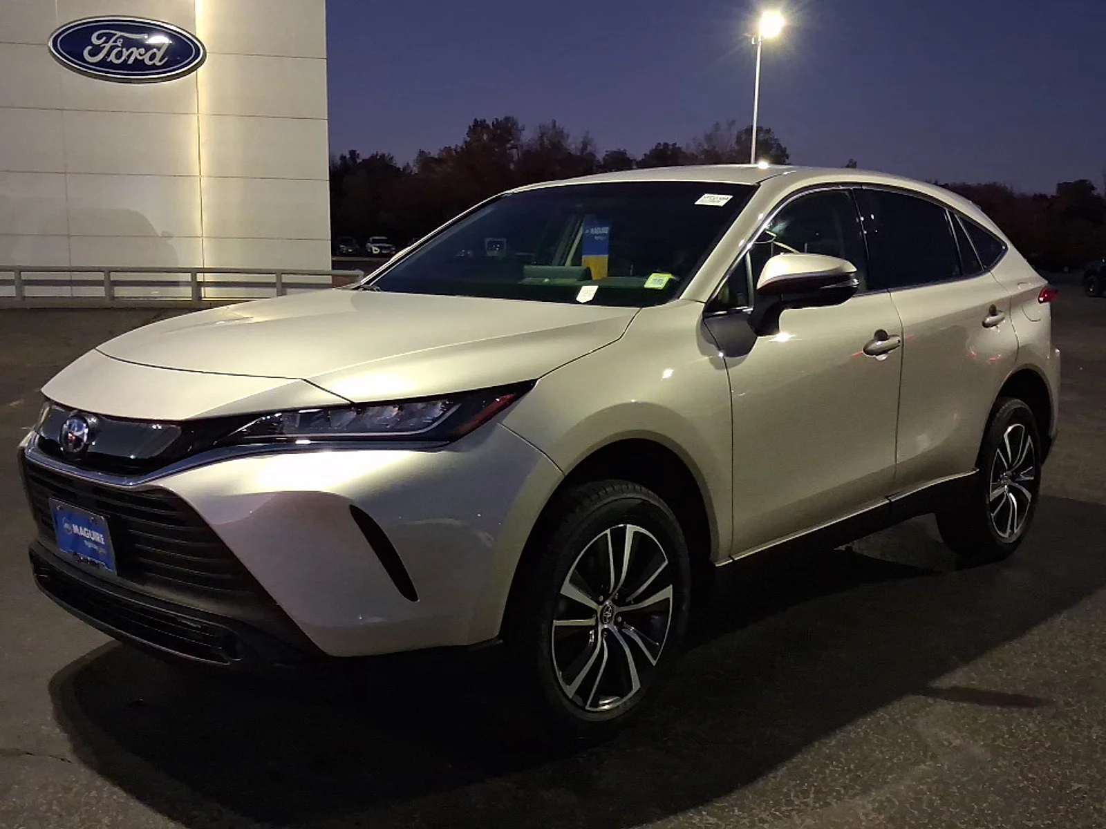2022 Toyota Venza LE