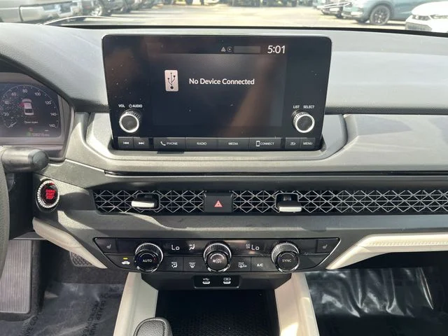 Used 2023  Honda EX image 20