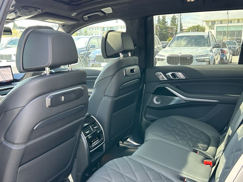 New 2027 Mineral White Metallic BMW xDrive40i image 31