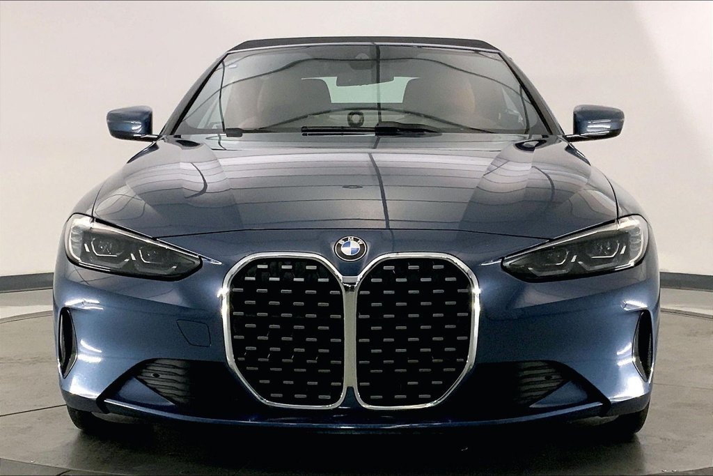 Used 2021 Arctic Race Blue Metallic BMW  image 2