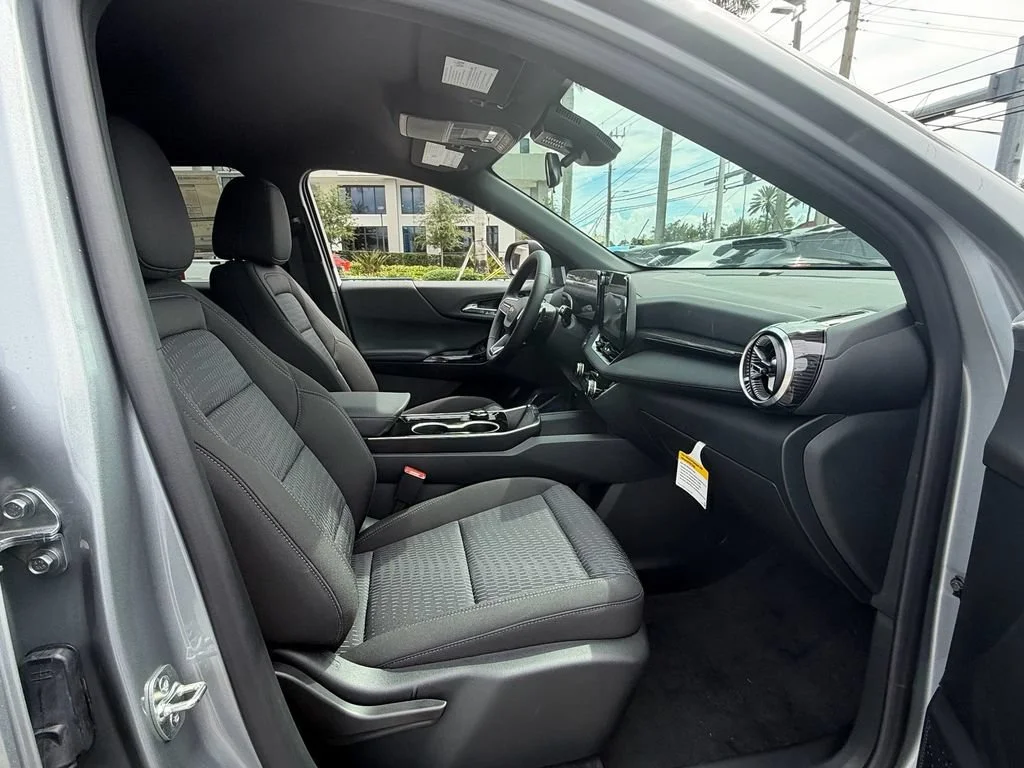 New 2027 Sterling Gray Metallic Chevrolet LT image 16