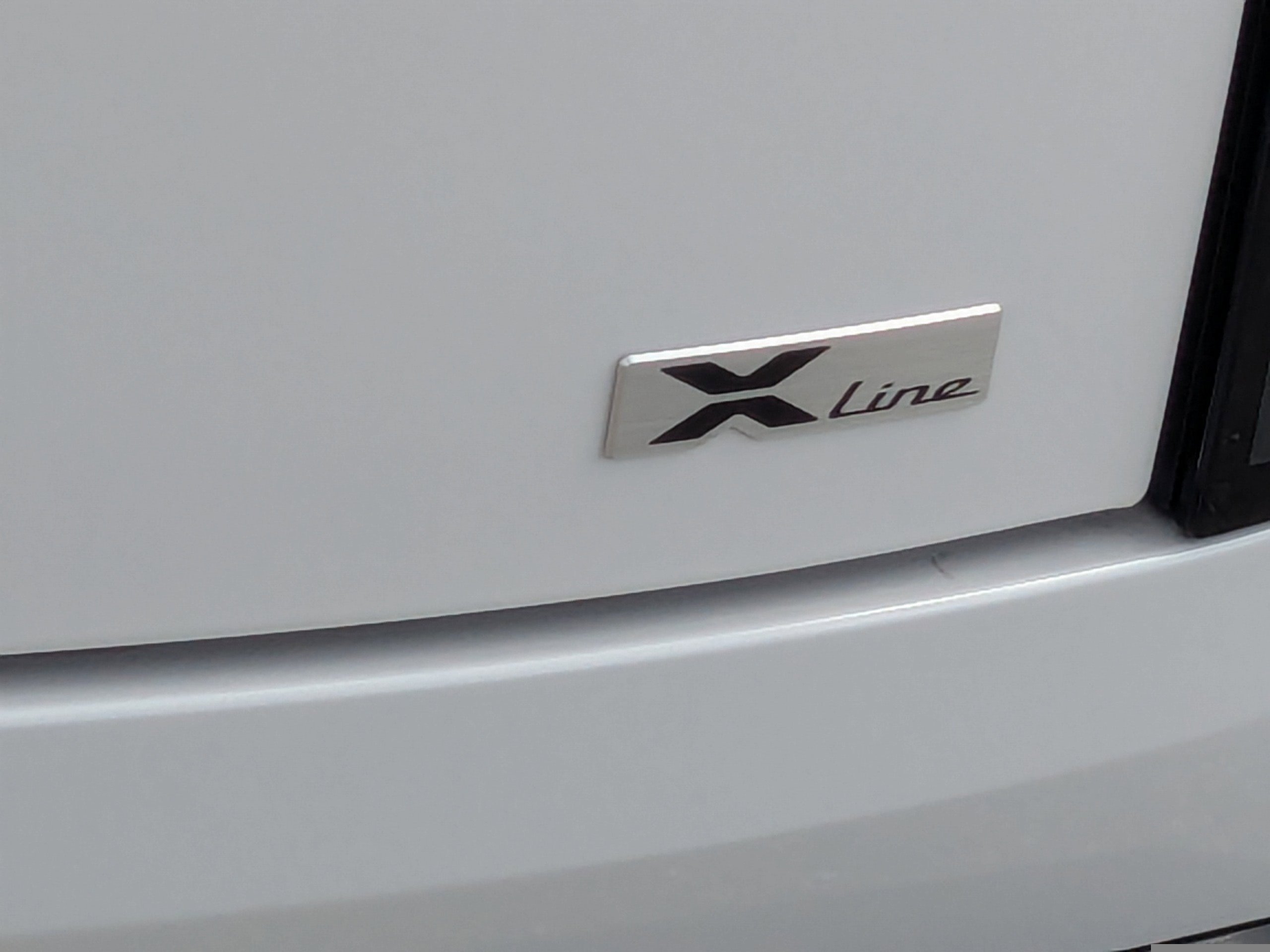 New 2027 Glacial White Pearl Kia X-Line EX image 12