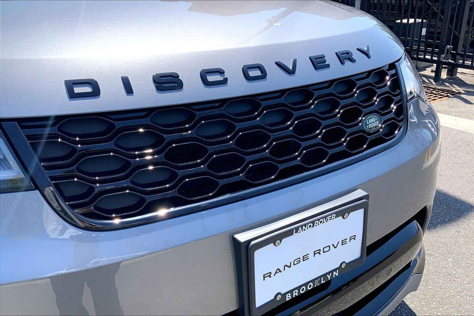 Certified Used 2025 Eiger Grey Metallic Land Rover Dynamic SE image 29