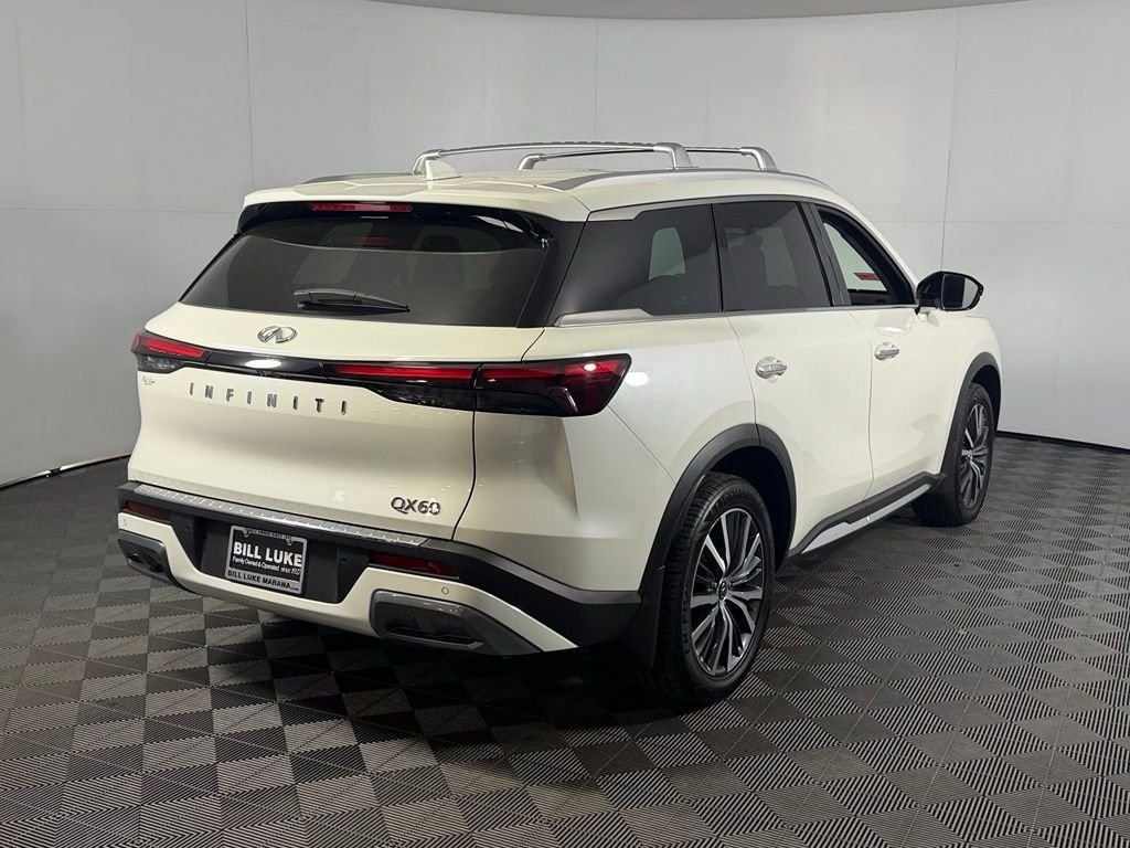 Used 2023 White INFINITI Sensory image 6