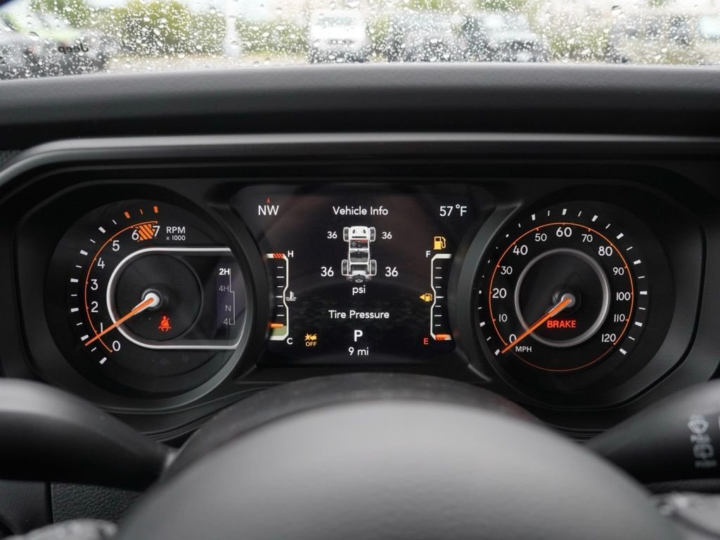 New 2026 Black Clear-Coat Exterior Paint Jeep Rubicon image 12