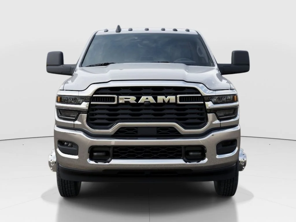 New 2026 Bright White Clear-Coat Exterior Paint RAM Tradesman image 7