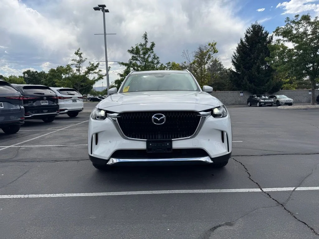 2024 Mazda CX-90 PHEV Premium Package's photo