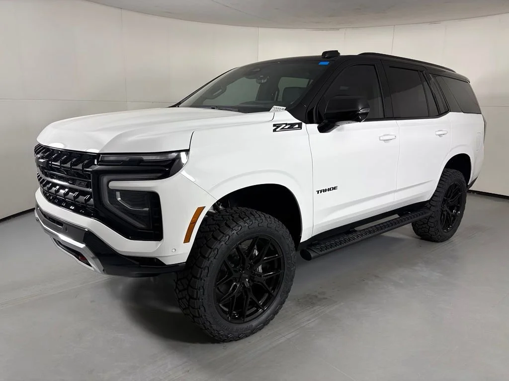 New 2026 Summit White Chevrolet Z71 image 5