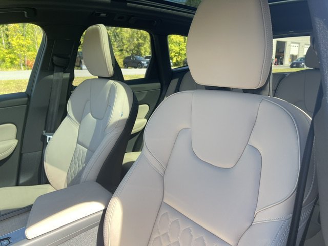 Used 2026 Blue Volvo Plus image 15