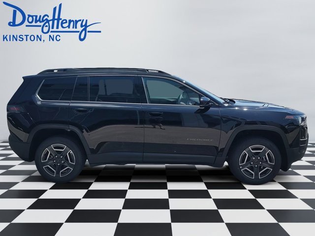 New 2026 Diamond Black Crystal Pearl-Coat Exterior Paint Jeep Limited image 6