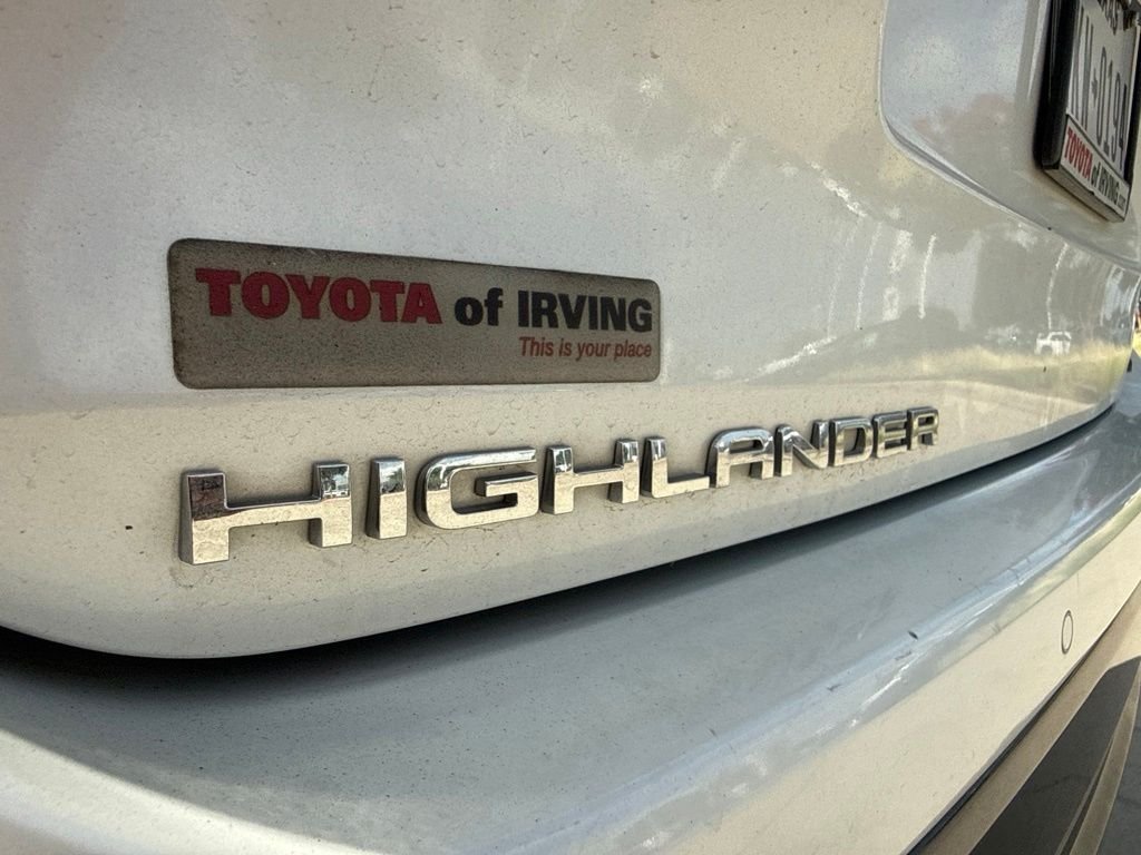 Used 2020 White Toyota Limited image 9