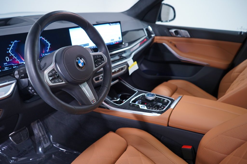 Used 2026 Gray Metallic BMW xDrive40i image 6