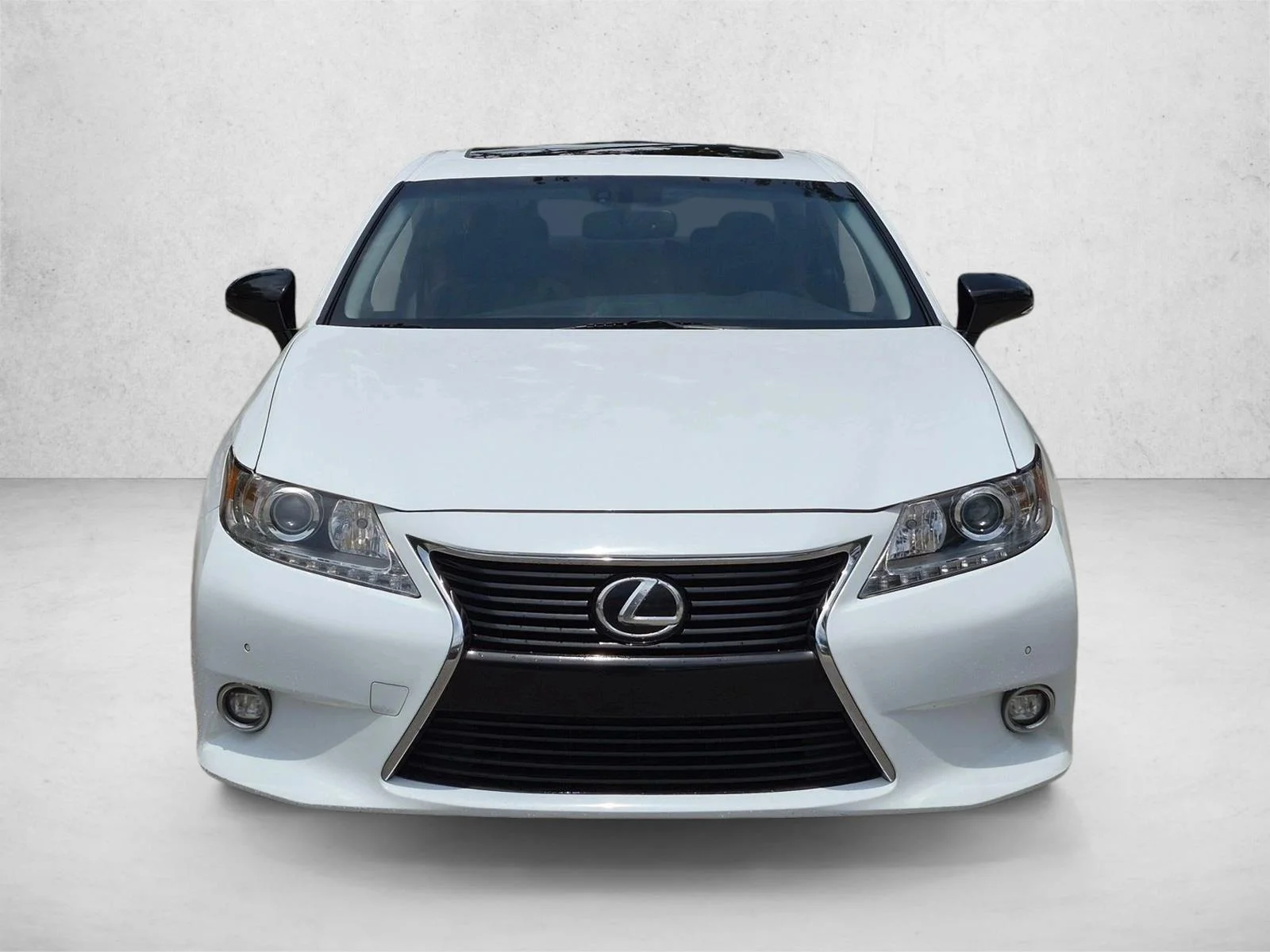 Used 2015 Ultra White Lexus Crafted Line image 2