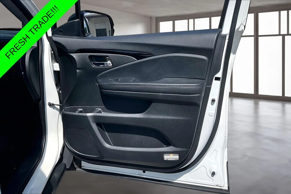 Used 2022  Honda Touring image 29
