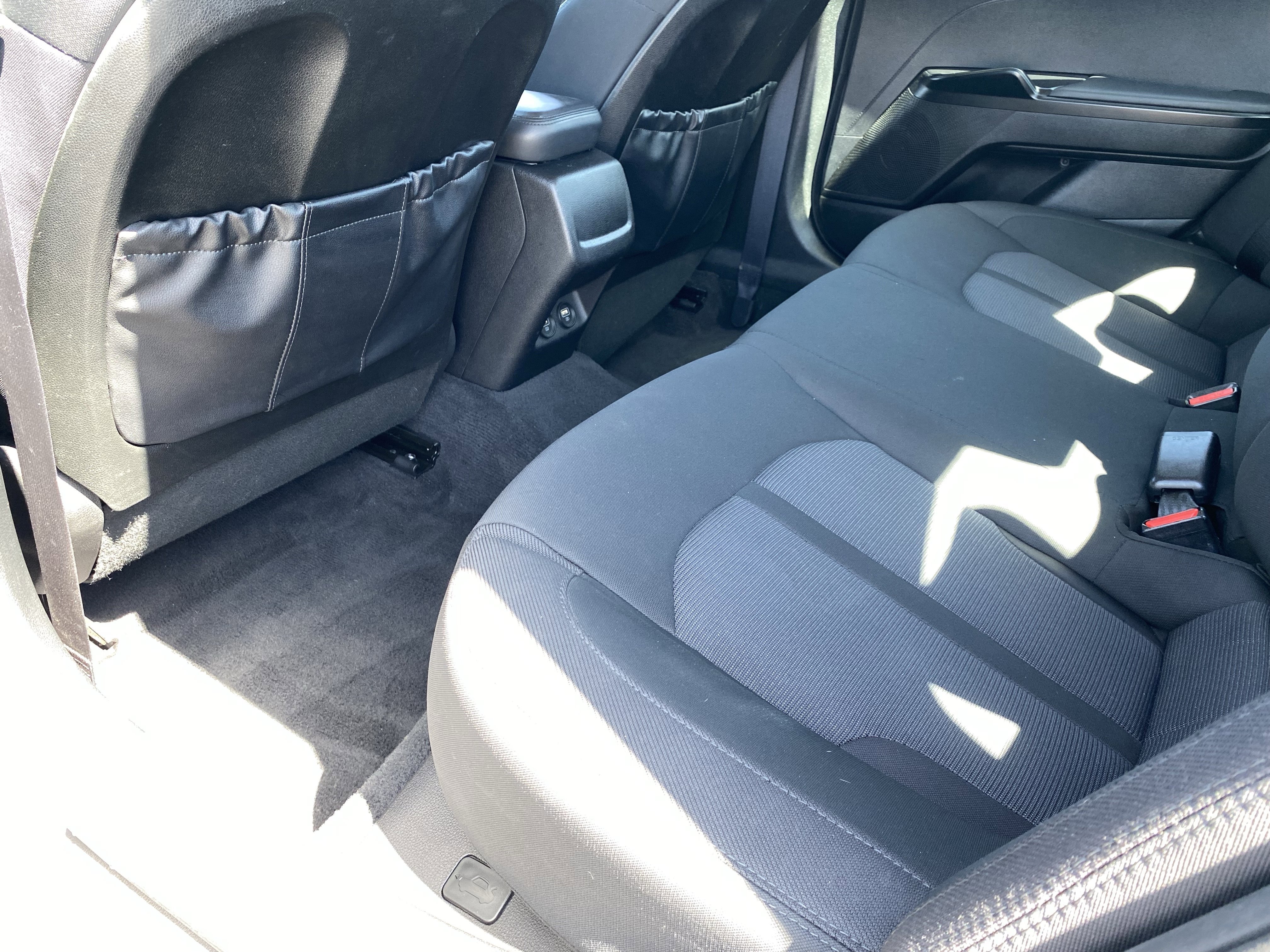 Used 2023 Everlasting Silver Kia LXS image 14