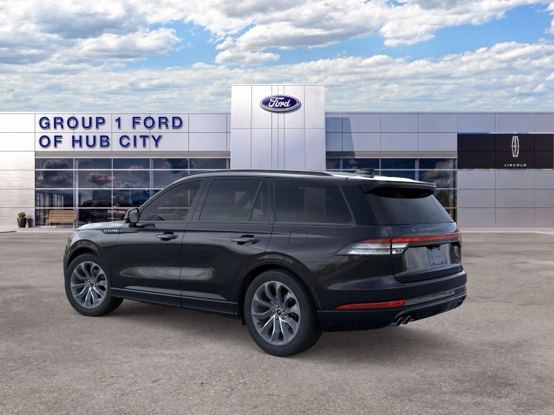 New 2026 Infinite Black Metallic Clearcoat Lincoln Premiere® image 4