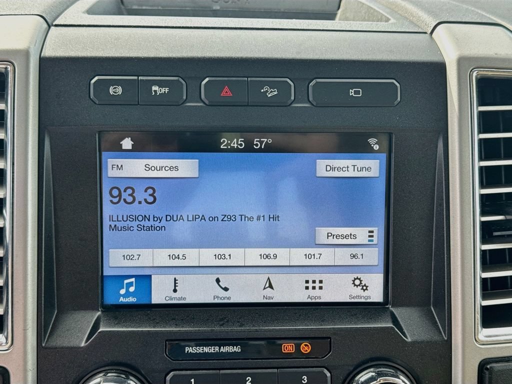 Used 2017  Ford Lariat image 15