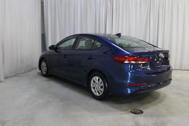 Used 2017 Blue Hyundai SE image 25