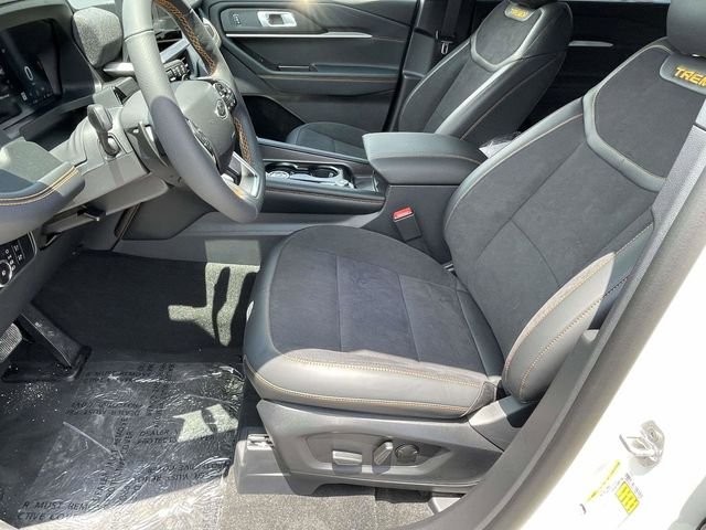 New 2026 Star White Metallic Tri-Coat Ford Tremor image 6