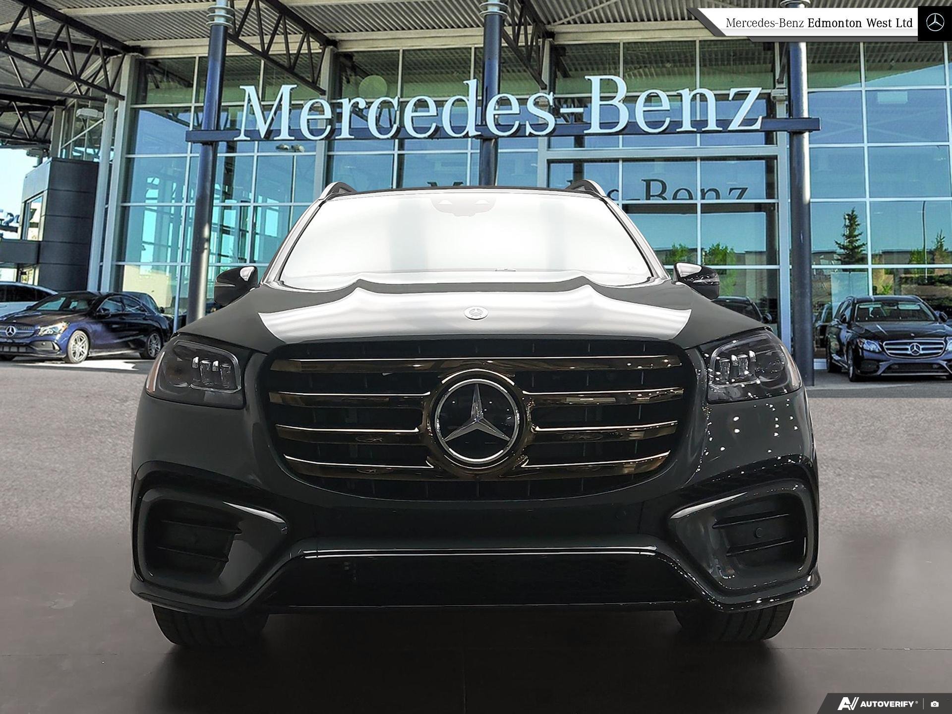2026 Mercedes Benz GLS 450 4MATIC photo 2