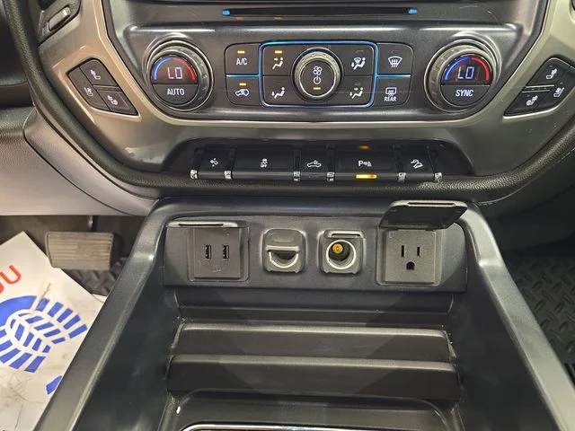 Used 2018 Summit White Chevrolet LTZ image 27