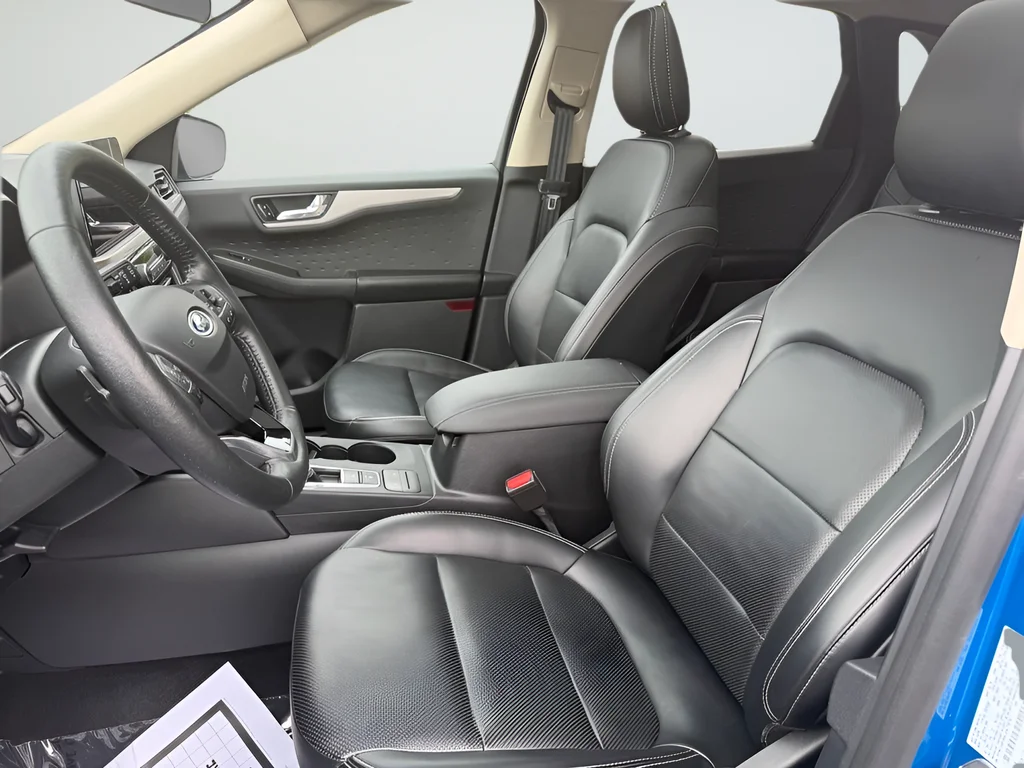 Used 2020 Blue Ford SEL image 19
