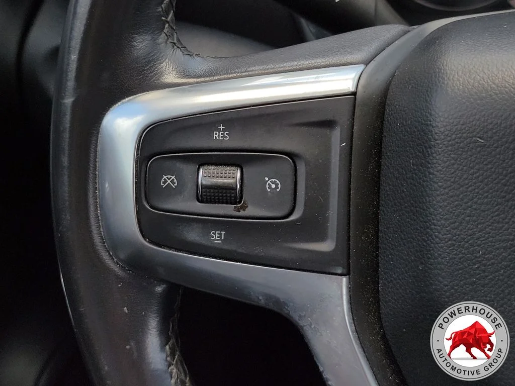 Used 2020 White Chevrolet LT image 27