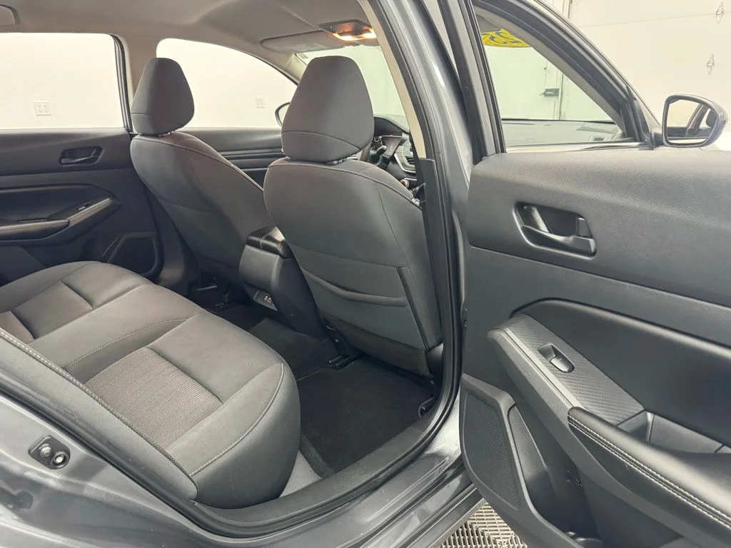 Used 2025 Gun Metallic Nissan 2.5 SV image 30