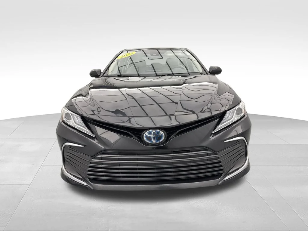 Used 2022 Midnight Black Metallic Toyota XLE image 2