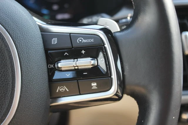 Used 2023 White Kia SX Prestige image 17