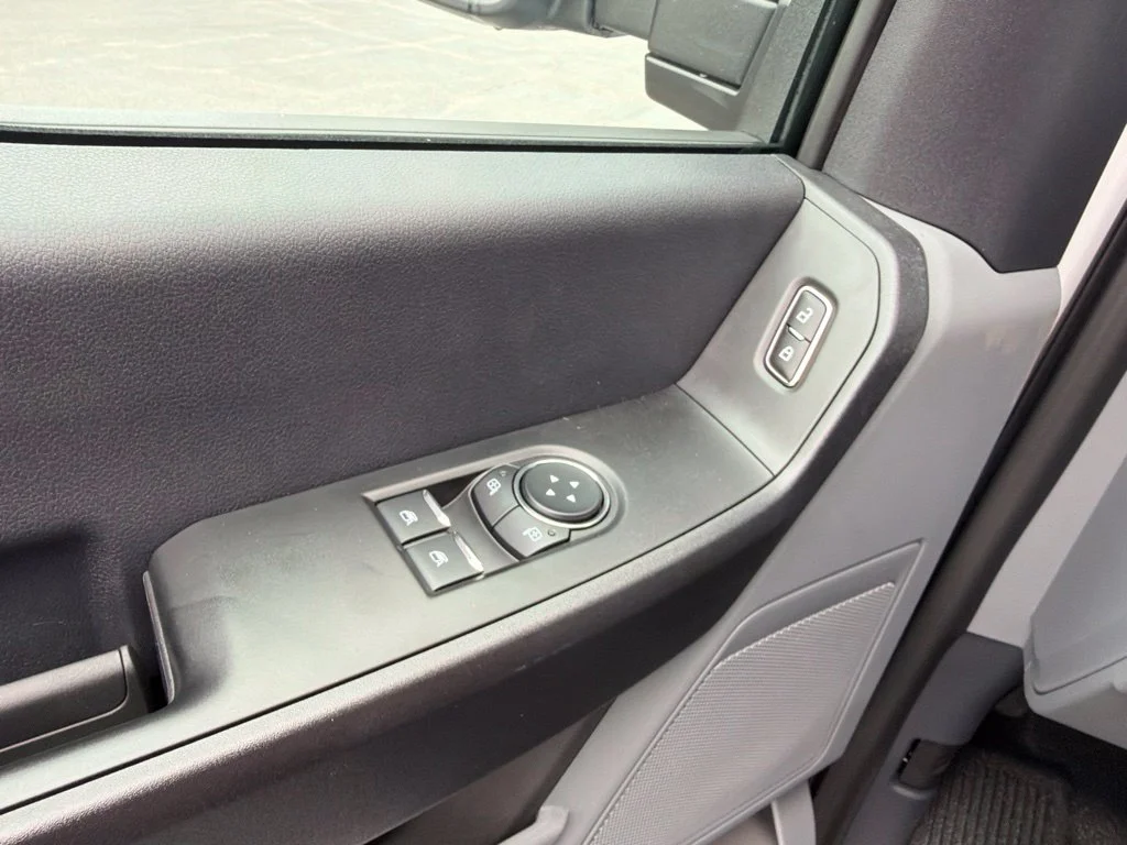 New 2026 Oxford White Ford F-550® XL image 20