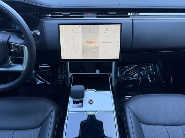 Used 2025 White Land Rover SE image 15