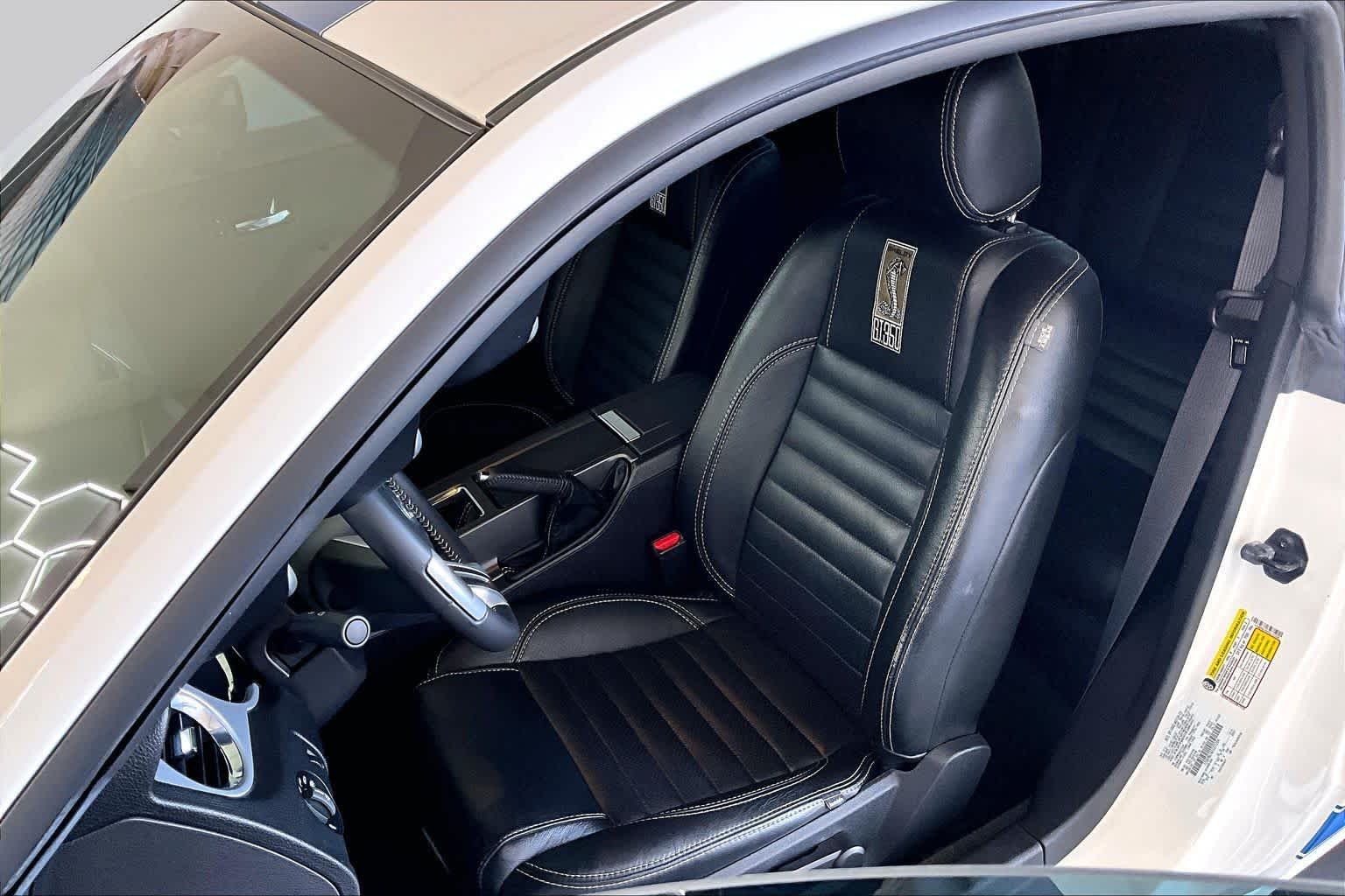Used 2013 Performance White Ford GT Premium image 6