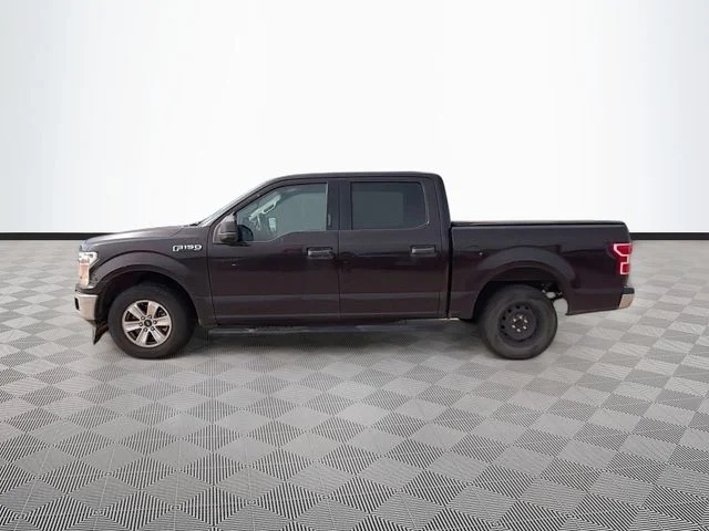 Used 2019 Red Ford XLT image 4