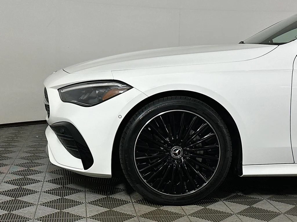 Used 2025 Polar White Mercedes-Benz CLE 300 image 9